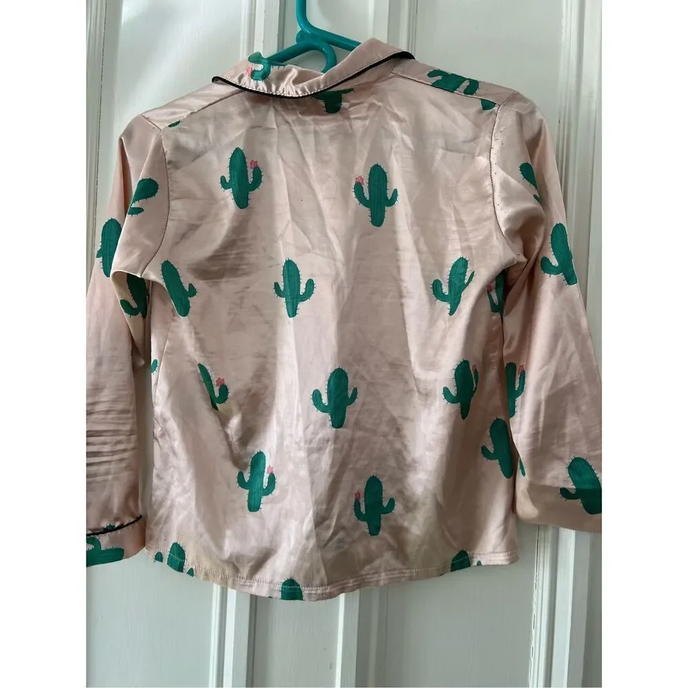 SHEIN girls light pink and green cactus print satin pajamas L